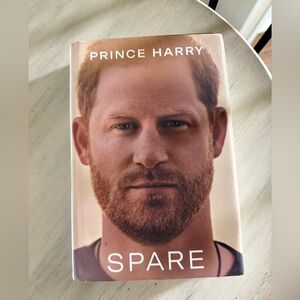 Prince Harry 'Spare' Book hardcover NEW